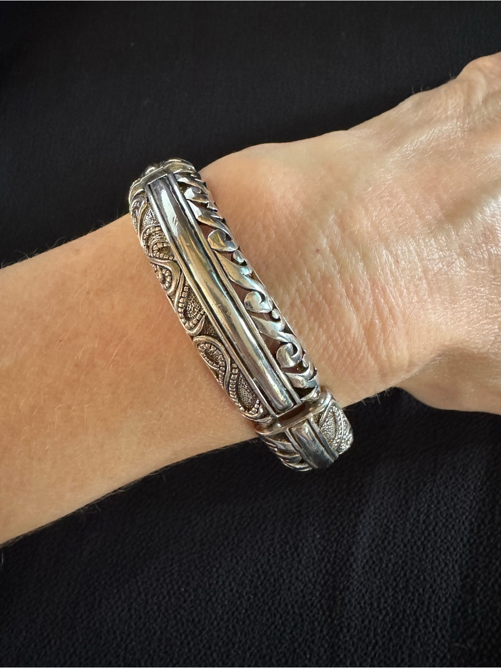 Silver Tone Paisley Filigree Stretch Panel Bracelet Boho Bali Ornate